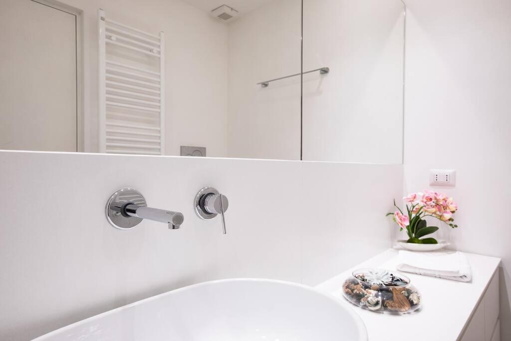 White Suite Trastevere - Topcollection روما المظهر الخارجي الصورة